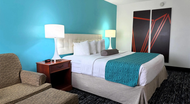 Howard Johnson by Wyndham Evansville East, Забронировать Отель Эвансвилл Индиана