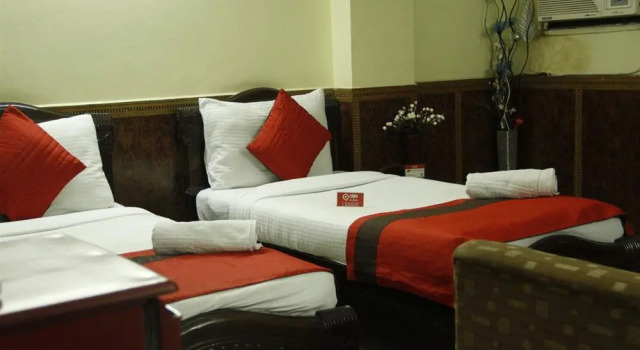 OYO Rooms South Delhi 2, Забронировать Отель Отели Нью-Дели с завтраком, Завтраки