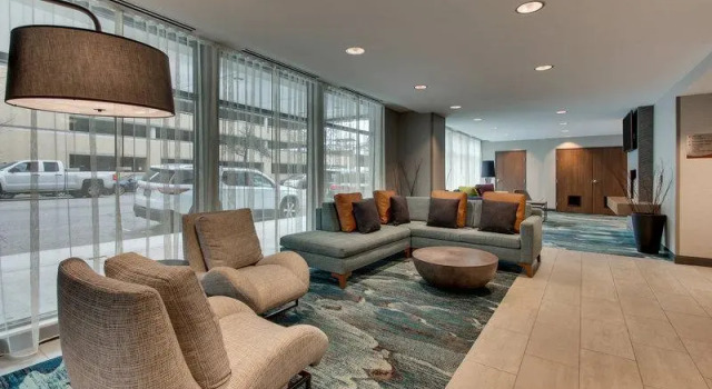 Кровать в общем номере Fairfield Inn & Suites by Marriott Birmingham Downtown
