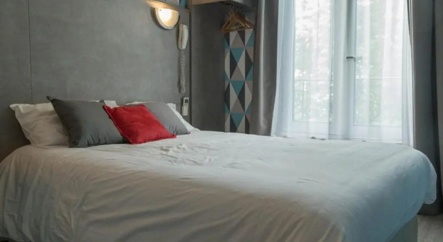 Одноместный номер Standard HOTEL PARIS PANAM-PERE LACHAISE-PLACE GAMBETTA-HOPITAL TENON-REPUBLIQUe