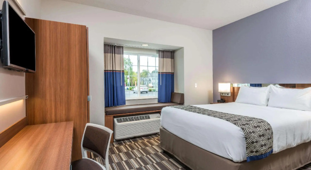 Двухместный номер Standard Microtel Inn & Suites by Wyndham Altoona