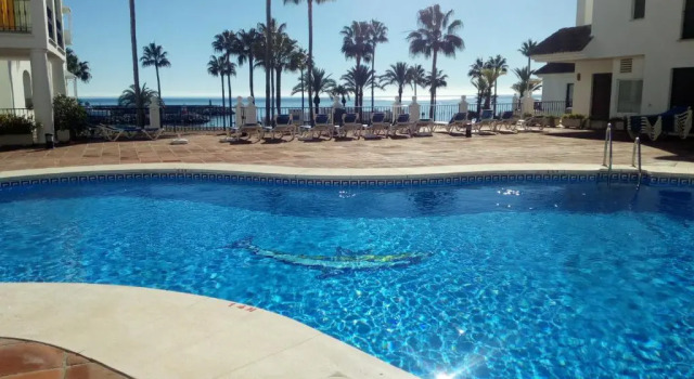 2252-Amazing apt on beach, port view from terrace!