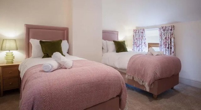 The Cross - 4 Bedroom Cottage - Llangennith, Забронировать Дом для отпуска Ллангеннит Полуостров Гоуэр