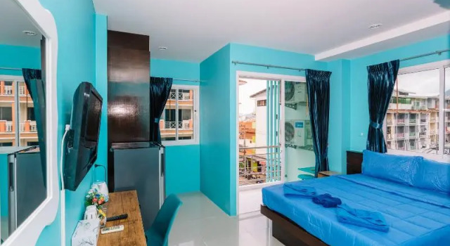 Двухместный номер Standard с балконом PATONG BLUE HOTEL