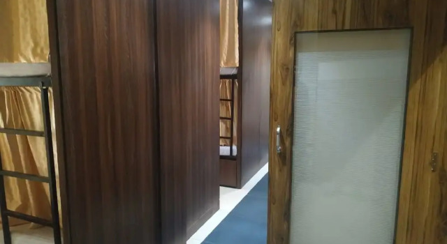 Almas Dormitory Andheri