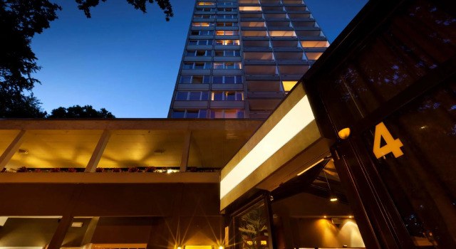 Кровать в общем номере TRYP by Wyndham Bad Bramstedt