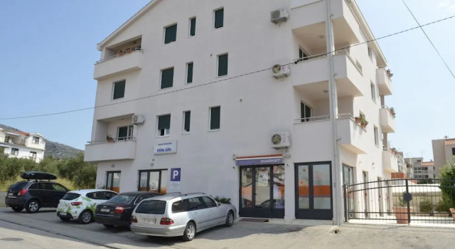 Apartment Trogir, Rezerwuj Apartament Hotele w Split-Dalmatia County z parkingiem, Parking
