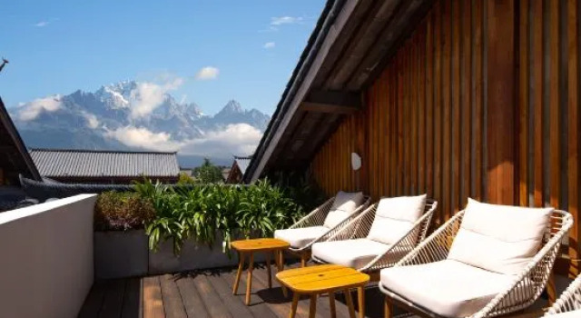 Lijiang Angela Hotel