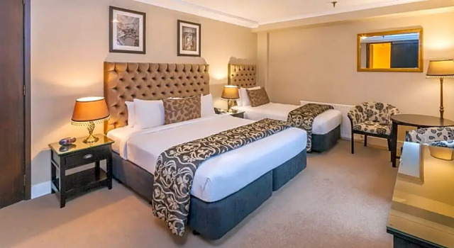 Трёхместный номер Standard Chateau Tongariro Hotel