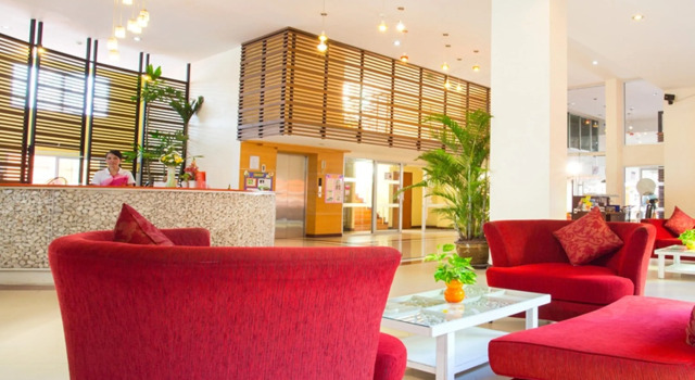 Eastiny Plaza Hotel