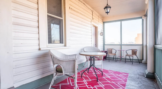 Номер 22 McGees Inn