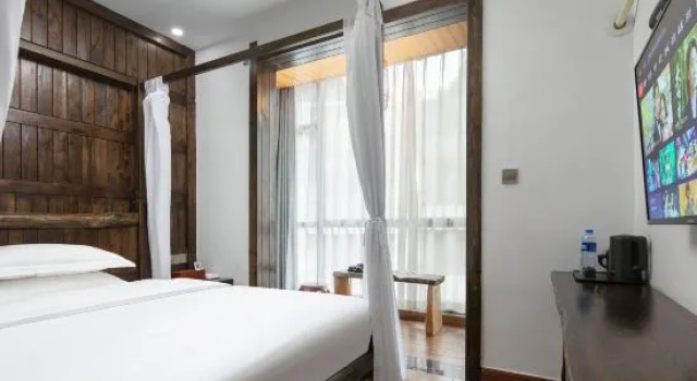 Семейный люкс Shanshuiju B&B (Zhangjiajie National Forest Park)