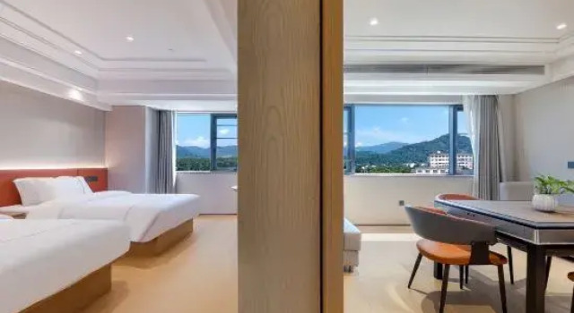 Люкс Deluxe Intercontinental Cangnan Hotel