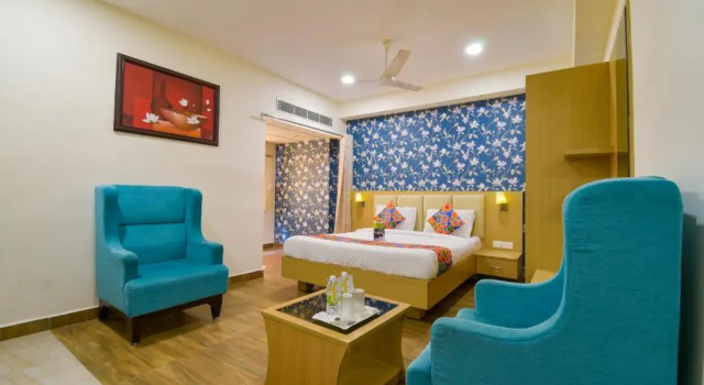 Hotel Raintr33, Rezerwuj Hotel Hyderabad 