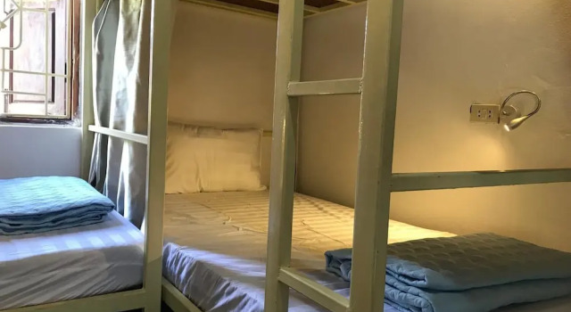 Friendly Backpacker Hostel, Забронировать Хостел Хостелы Луангпхабанг, рядом с Haw Pha Bang, Хостел
