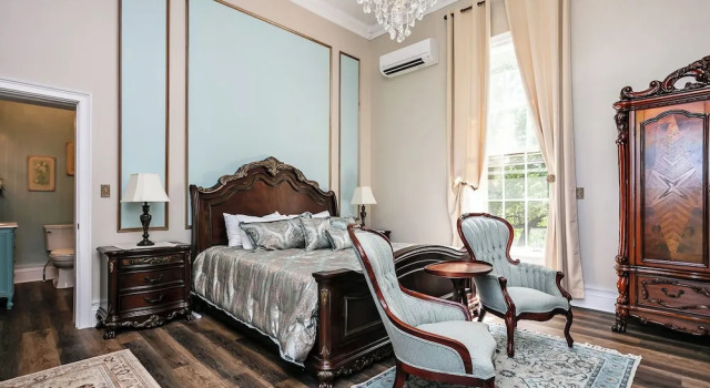Номер Standard с балконом 1851 Historic Maple Hill Manor B&B