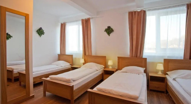 Четырёхместный номер Standard Pension Club Montana