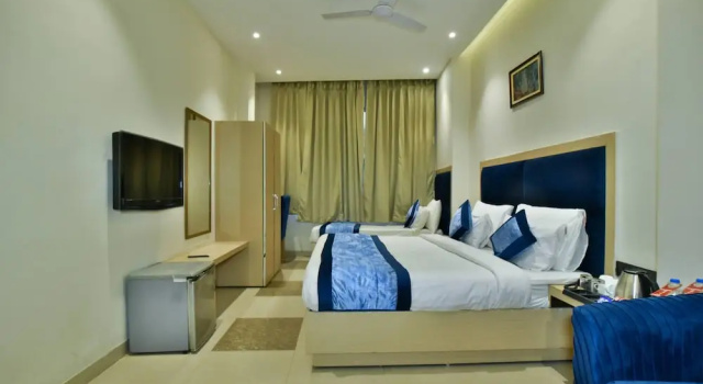 Трёхместный клубный номер Standard Hotel Puri Palace Amritsar