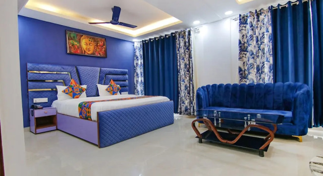Номер Premium Fabhotel Satyam International