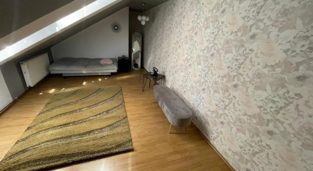 Апартаменты Spacious two-story house with a modern touch