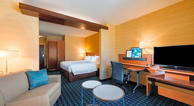 Люкс Fairfield by Marriott Inn & Suites Palm Desert Coachella Valley
