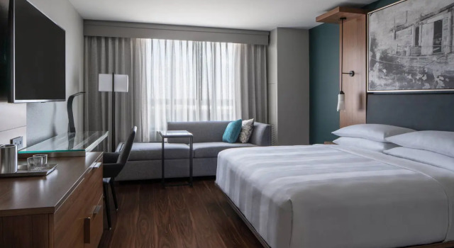 Двухместный номер Standard New Orleans Marriott Warehouse Arts District