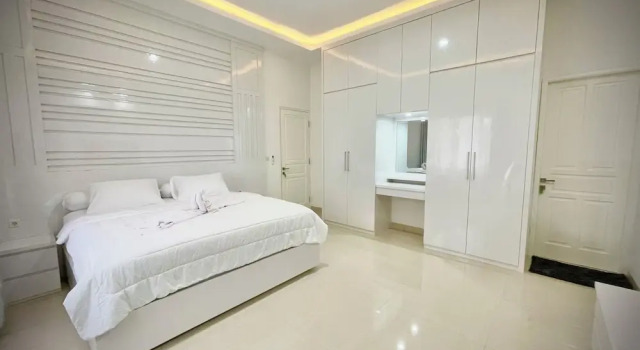 RRR Luxury Villas, Book Hotel Cisarua West Java