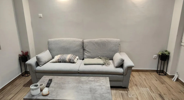 About Love Apartment- At015