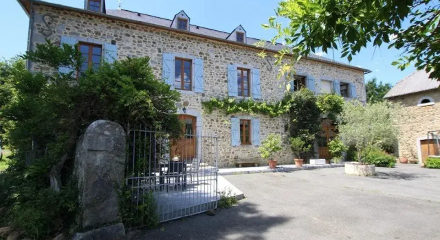 Maison Lagrave, Rezervovat Hotel Hotely v Hautes-Pyrénées s parkováním, Parkování