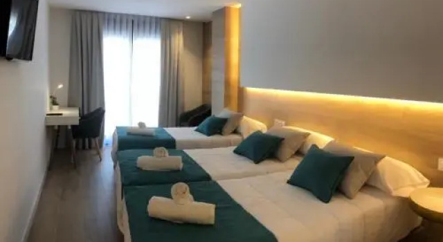 HOTEL LOTUS, Book Hotel Caldas de Reis 