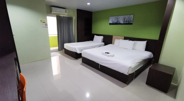 Трёхместный номер Standard The Peak Songkhla