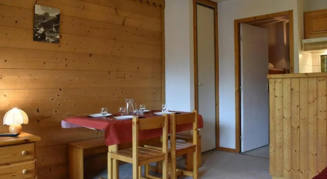 Appartement Méribel, 1 pièce, 4 personnes - FR-1-180-6