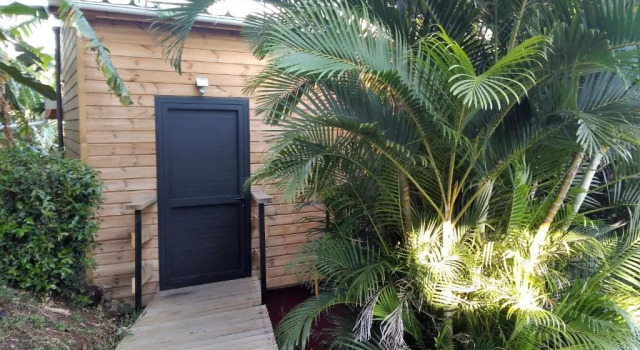 Вилла Lounge des hauts, 3 maisons à Létang-Salé avec vue sur lOcéan indien et la forêt