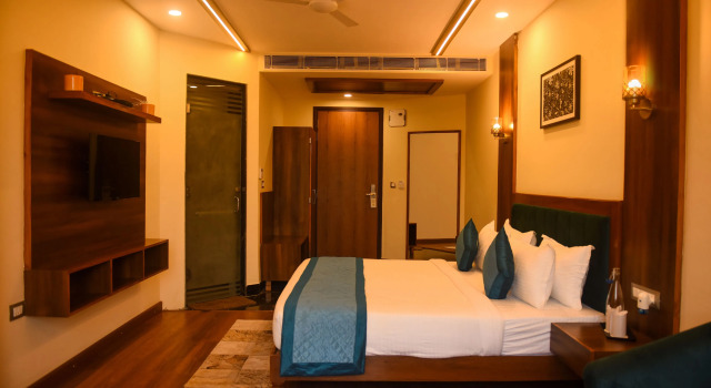 Abhyudyam Ganga, Book Hotel Padra Gujarat