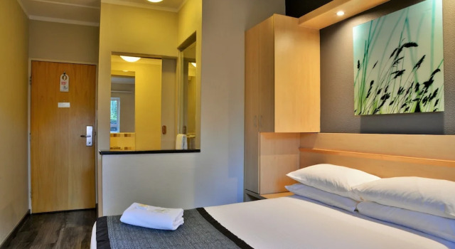 Номер Standard Road Lodge Rivonia