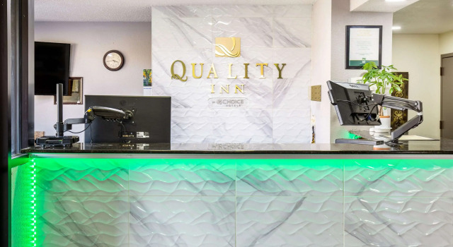 Quality Inn Mobile West Tillmans Corner Mobile AL, Prenota Hotel Hotel a Alabama con piscina, Piscina