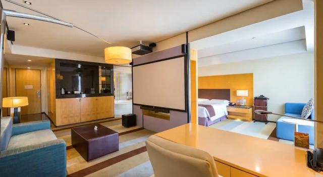 Двухместный полулюкс Crowne Plaza Tianjin Binhai by IHG