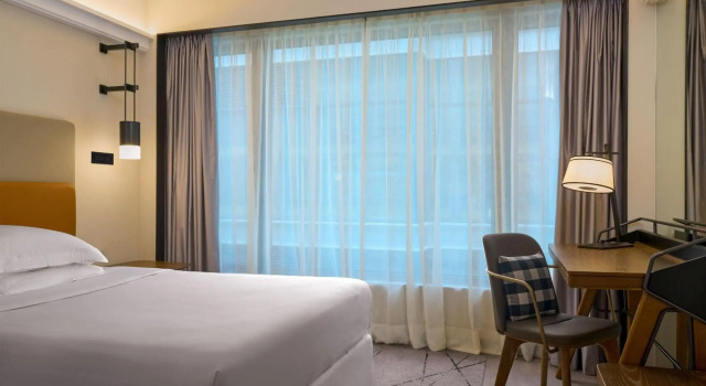 Sheraton Hong Kong Hotel & Towers