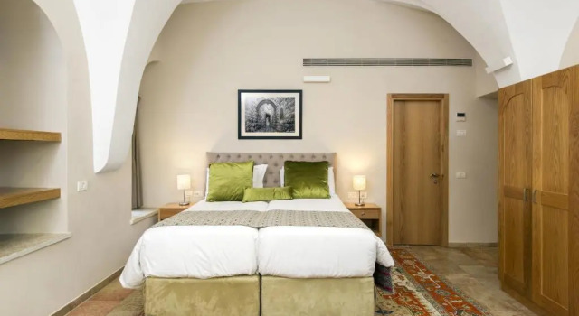 Трёхместный номер Economy The Sephardic House Hotel in The Jewish Quarter