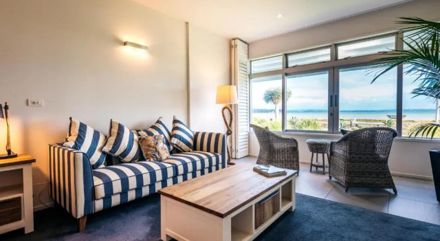 Люкс Waiheke Waterfront Lodge