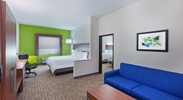 Люкс с 2 комнатами Holiday Inn Express & Suites Longview South I-20 by IHG