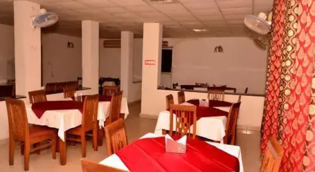 Tourist Bungalow Chitrakoot, Забронировать Отель Рамгхат штат Мадхья-Прадеш