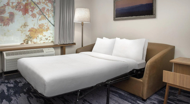 Люкс Fairfield Inn & Suites by Marriott Santa Rosa Rohnert Park