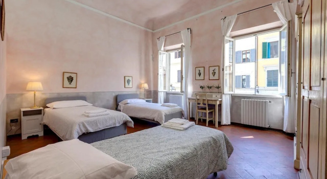 Serristori 31 in Firenze, Забронировать Апартаменты/квартира Флоренция Тоскана, рядом с Площадь Кафедрального собора