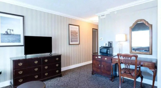 Номер Deluxe Sandman Signature Edmonton Downtown Hotel