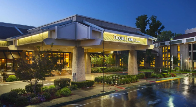 Номер Standard DoubleTree By Hilton Sacramento