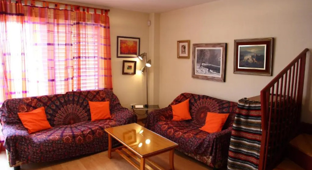 Chalet Piscina Mar 2, Book Chalet Hoteller i Alcanar med parkering, Parkering