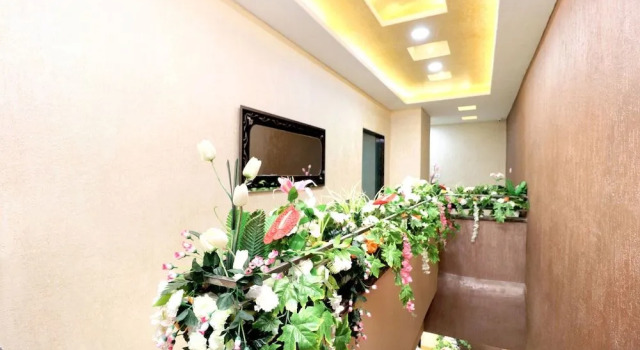 OYO 27972 Hotel Pakeeza