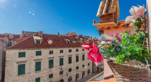 MAIN CENTRAL SQUARE guest house, Забронировать Гостевой дом Гостевые дома Дубровника, рядом с Колонна Орландо, Гостевой дом