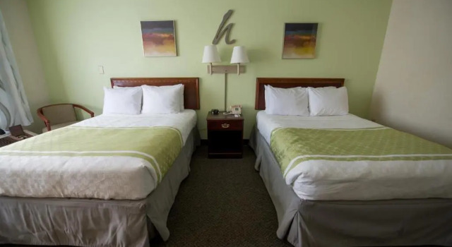 Четырёхместный номер Standard The Hope Hotel and Richard C. Holbrooke Conference Center